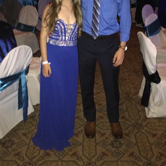 Prom dress - Picture 3 of 3